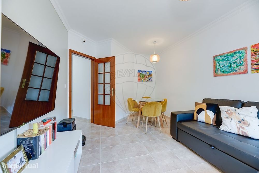 Apartamento T2 para venda — Vialonga, Lisboa