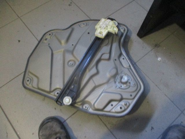 Elevador vidros trás esquerdo SKODA Octavia II Break (1Z5)