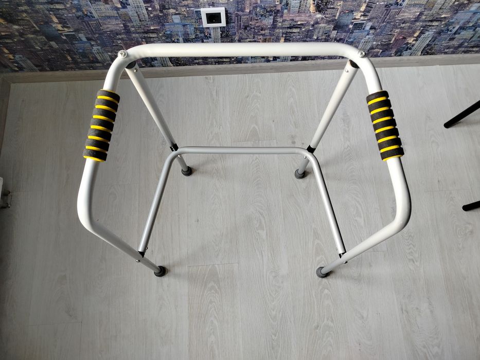 Ходунки для пересування