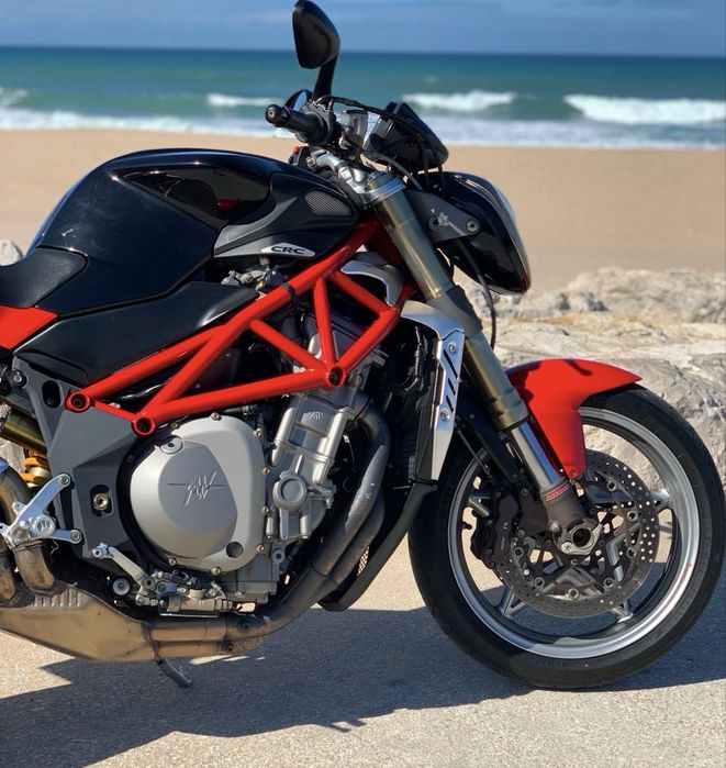 MV Agusta Brutale 910 – Arte & Pureza Italiana