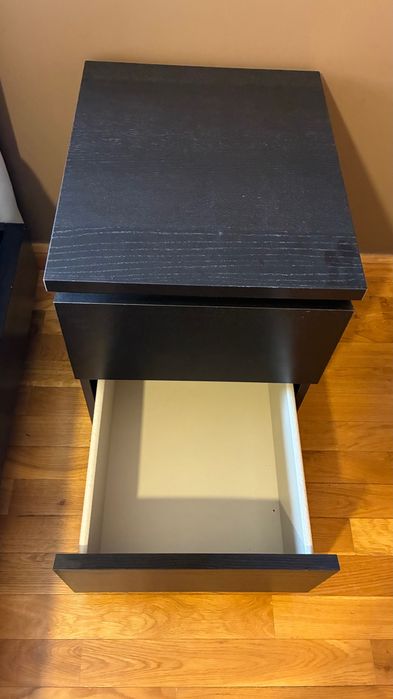 2x Mesas Cabeçeira IKEA Malm (castanho escuro)