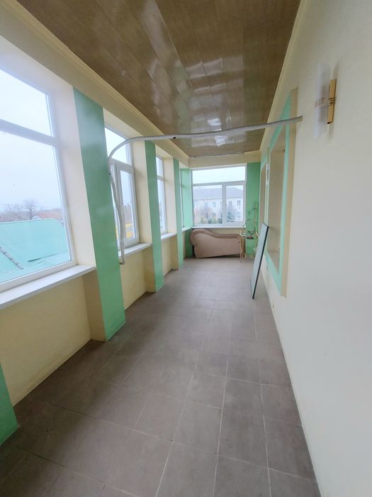 Сучасний будинок в Константинівке