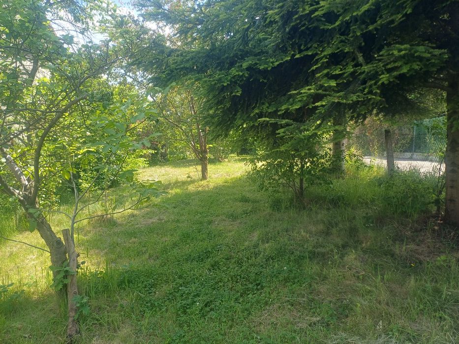 Sprzedam działkę rekreacyjno-budowlaną
