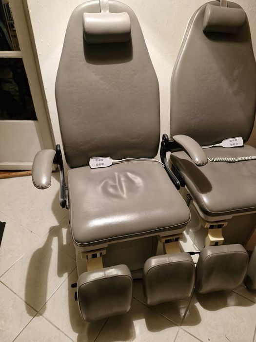 Sprzedam fotele podologiczne sprawne