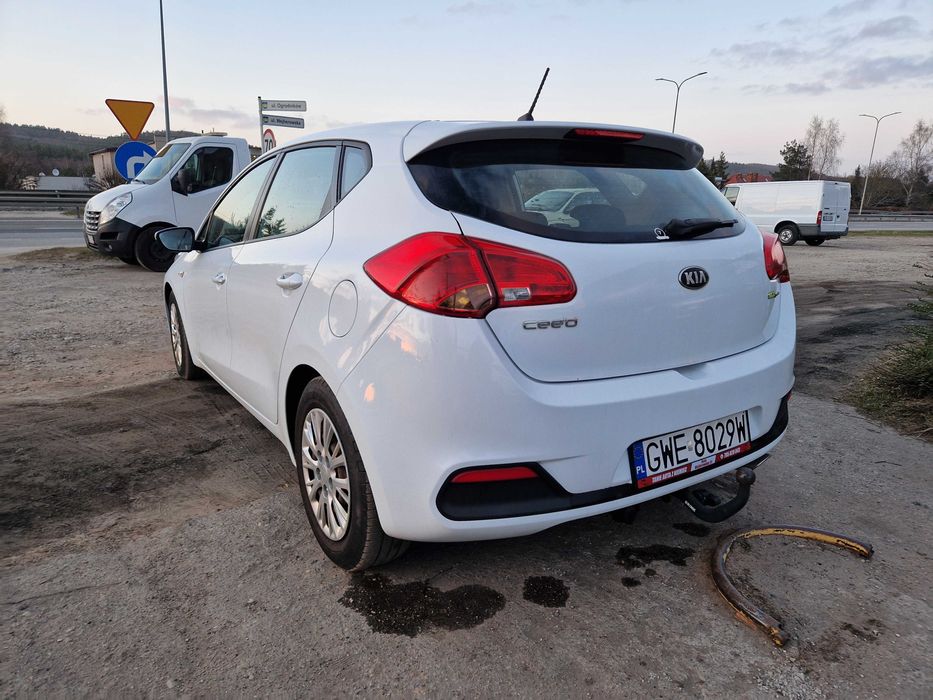 Kia Ceed Sprowadzony ! Zarejestrowany ! 5 Drwi ! Benzyna ! Hak ! 2013r