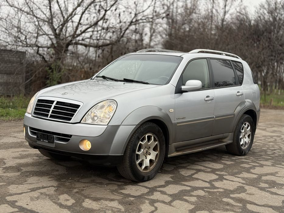 Продам Ssang Yong Rexton 2.7D 2010