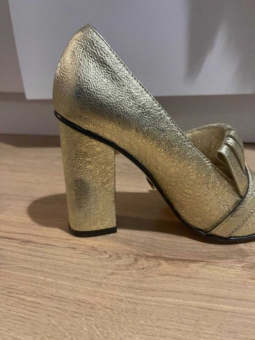 Жіночі туфлі Gucci