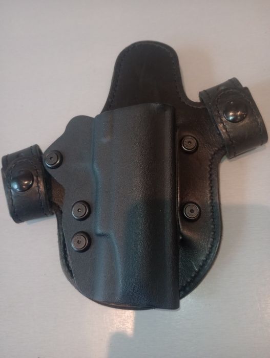 Kabury na pistolety ,rewolwer USA