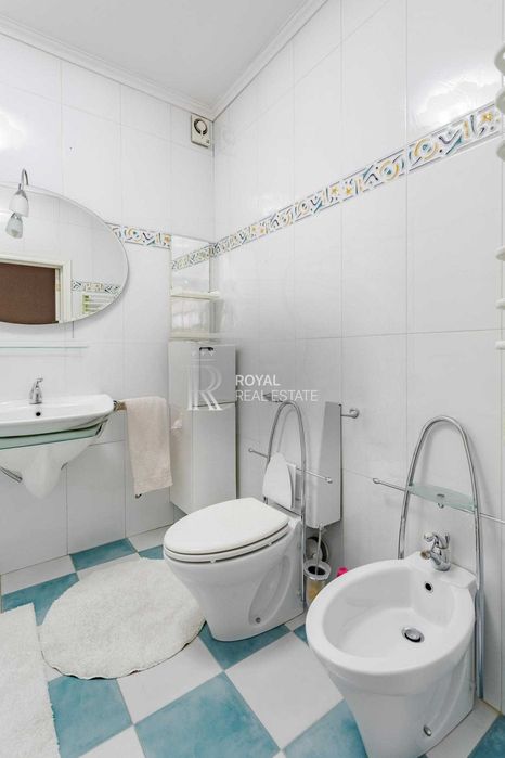 Продаж Квартира 5кім. 325м2 вул. Софіївська Дворівнева Газ Метро