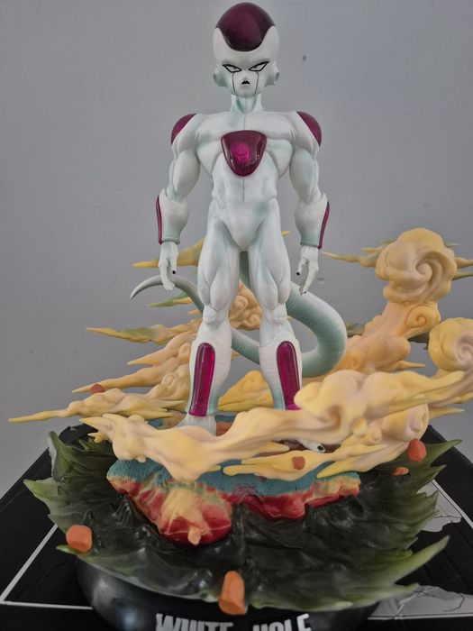 Figurka DragonBall white hole studio frieza nd4 form Frezer 32cm