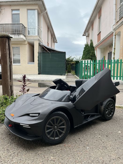 Продам машинку на радиоуправлении