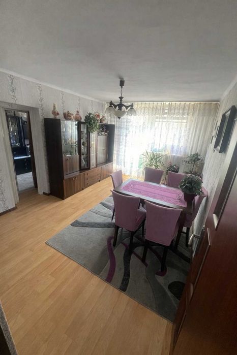 Mieszkanie na sprzedaż – 62 m², 4 pokoje, II piętro