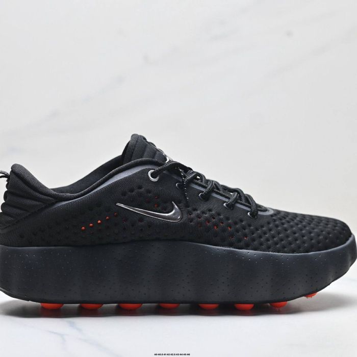 Кросівки Nike Mind 002