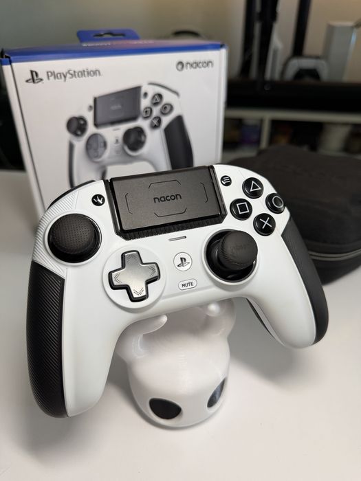 Бездротовий геймпад Nacon Revolution 5 Pro White (PS5 / PS4 / PC)