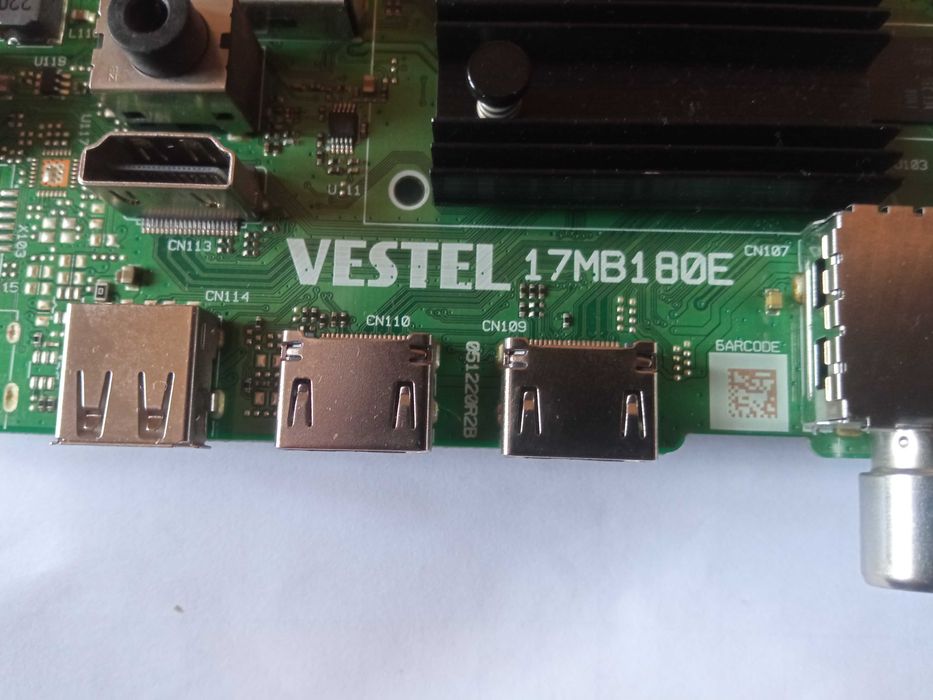 Placa principal Vestel 17MB180E.