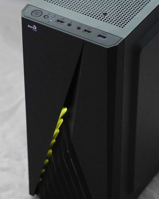 Komputer Mocarz R Ryzen 5/16GB/SSD500GB/RadeonRX76008GB do CS2FORTNITE