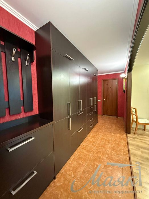 Продаж трикімнатної квартири, Шевченківський район