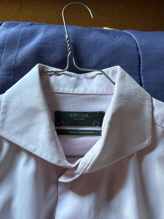 Fatos + Camisas Clássicos