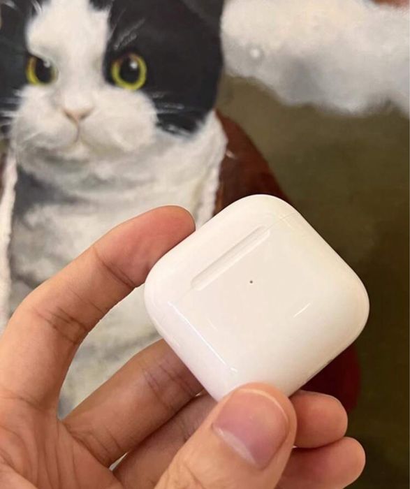 Fones de ouvido brancos