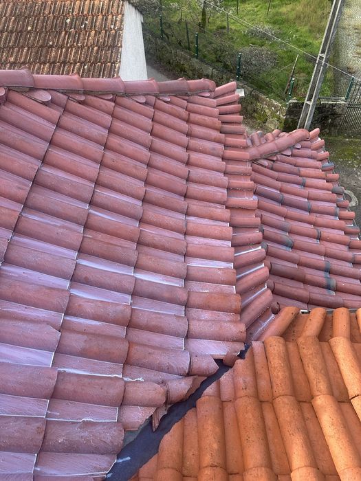 Reparação e limpeza de telhados com ou sem hidrofugante