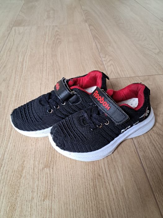 Віддам кросівки на хлопчика