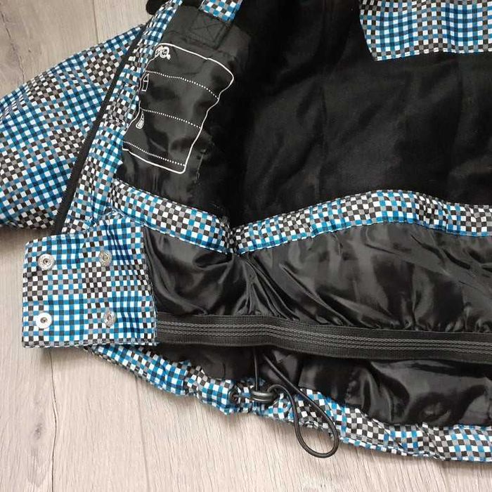 Демисезонная куртка luppilu в отличном состоянии 86-92 размер