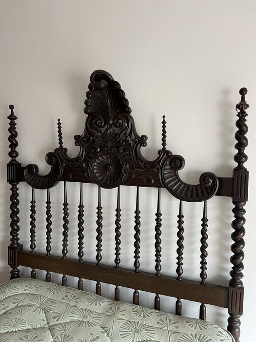 Cama casal madeira maciça
