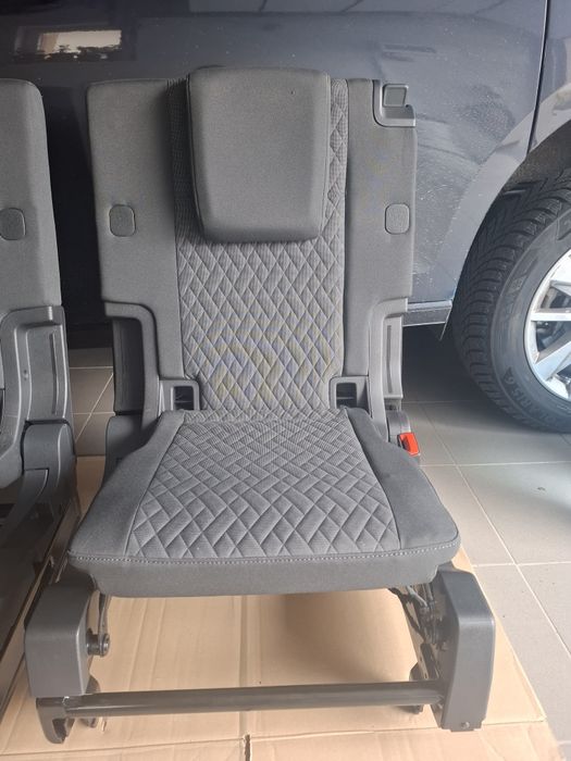 Fotele  3.rząd VW Caddy model 2025