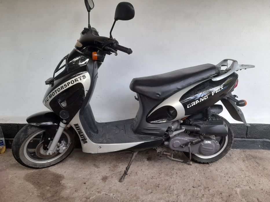 Продам скутер 4т