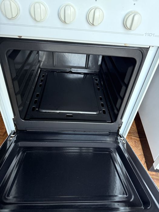 Газова плитка з газовою духовкою