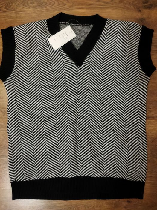 Безрукавка  жилетка