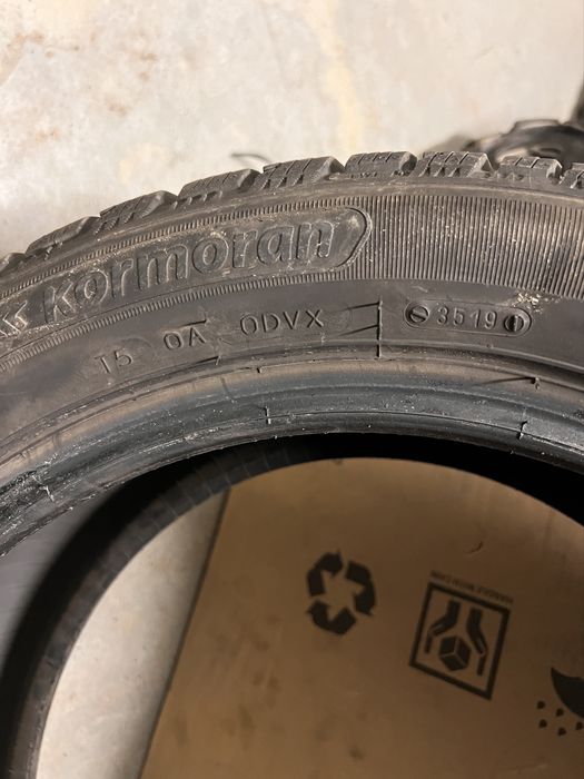 Opony zimowe Kormoran 225x50x17 bieznik 8mm