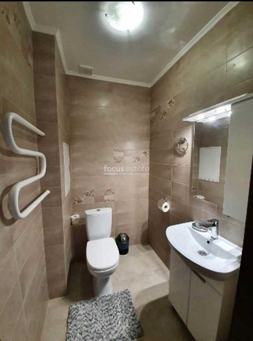 Без комісіЇ. Пейзажна Алея. АндріЇвський спуск. м. Золоті Ворота