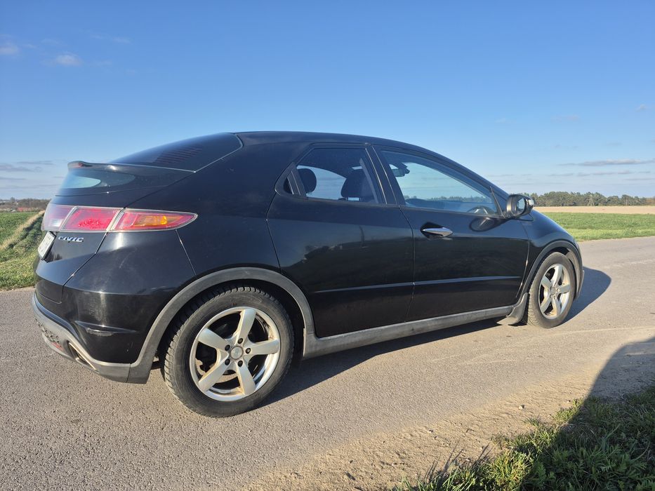 Honda Civic VIII 1.8i-VTEC 140km – 2006