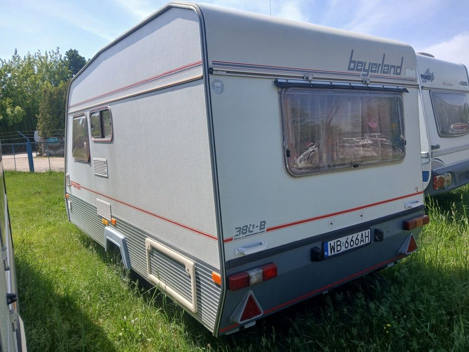 Sprzedam przyczepę kempingową