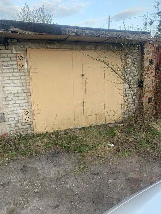 Оренда цегляного гаража