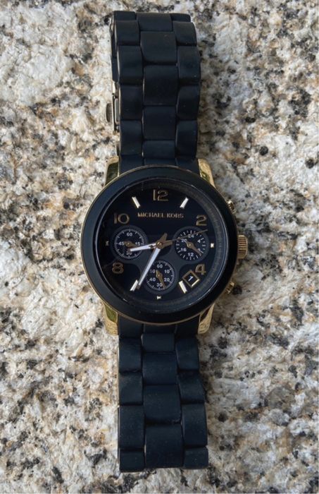 Relógio Michael Kors Runway MK5191 - Preto e Dourado (A funcionar), Pouco uso.
