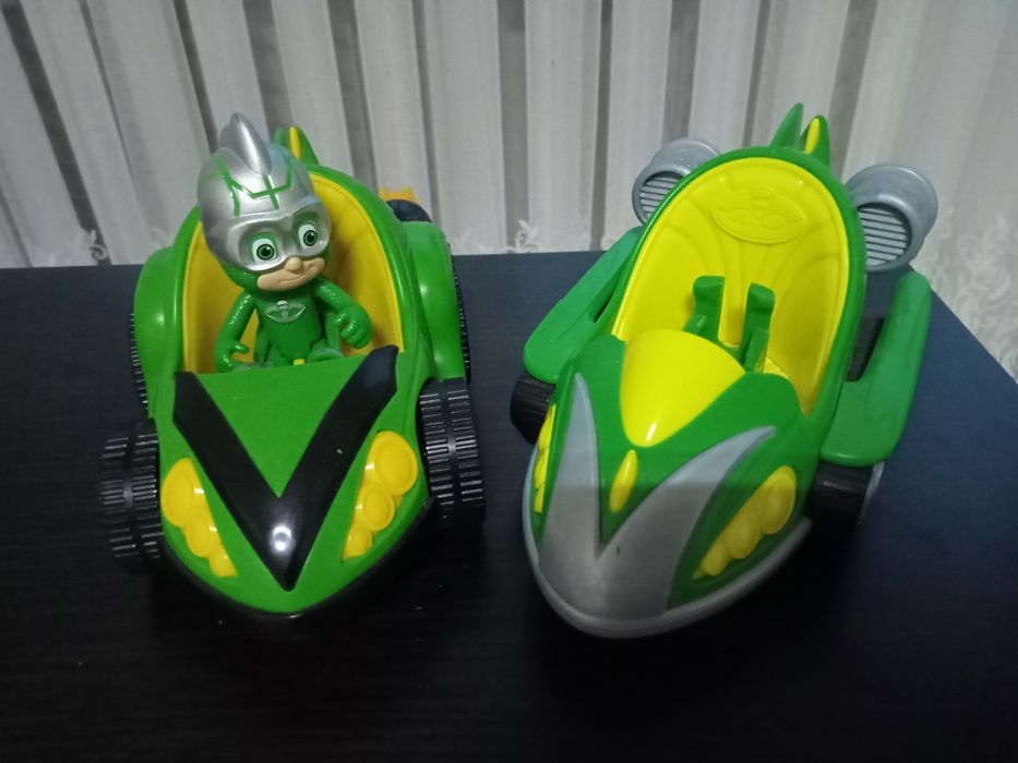 Гекко з транспортом з мультсеріалу Герої в масках