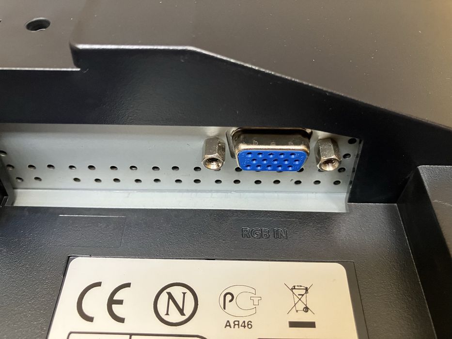 Monitor Samsung Sync Master 740 N