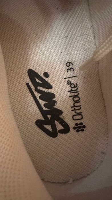 buty sportowe - damskie