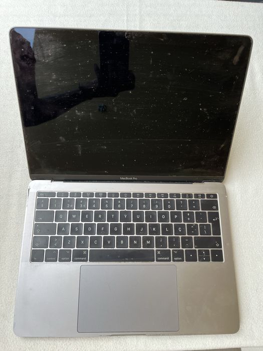 MacBook Pro 13 (2017)64550651483395121