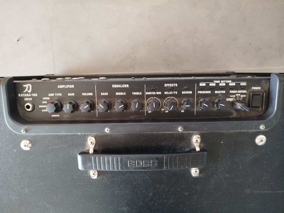 amplificador Boss KATANA 100W 2X212