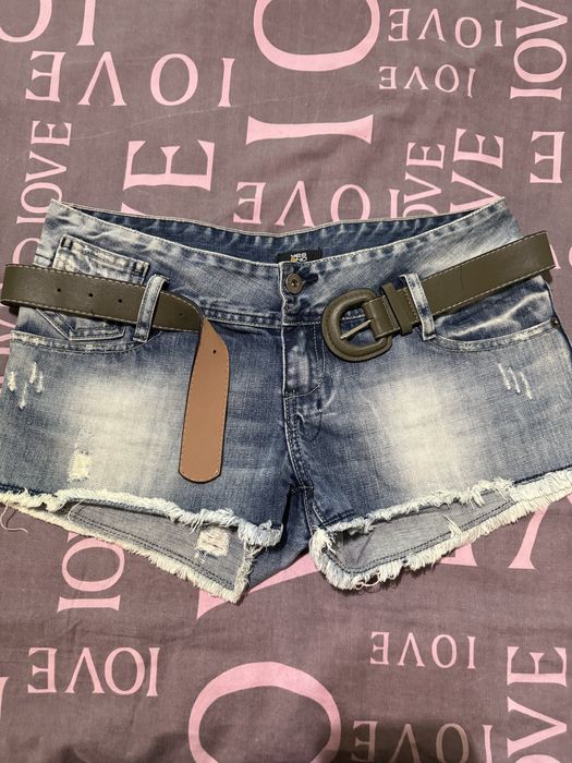 Джинсові шорти, спідниці