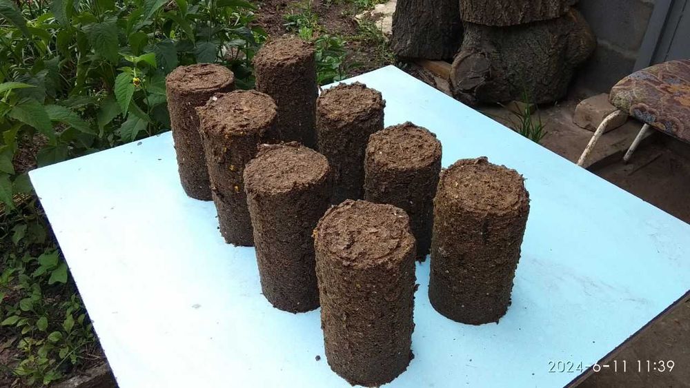 Ручний прес для паливних брикетів. Ручной пресс для топливных брикетов