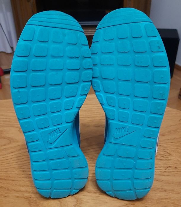 Кросівки Nike Roshe Run Print (розмір 38.5/24.5см) в чудовому стані