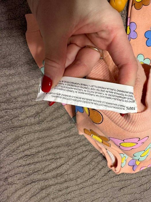 Костюмчики на немовлят 6- 9міс.  Zara,