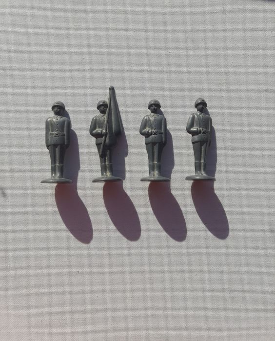 Солдатики СССР  Римляне,  Пираты,  Индейцы  ДЗИ