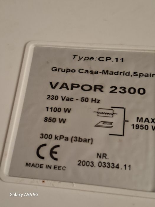 Ferro a vapor com caldeira