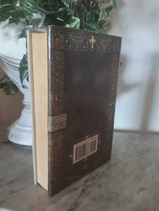 Livro James Helbert, The Ghosts in...