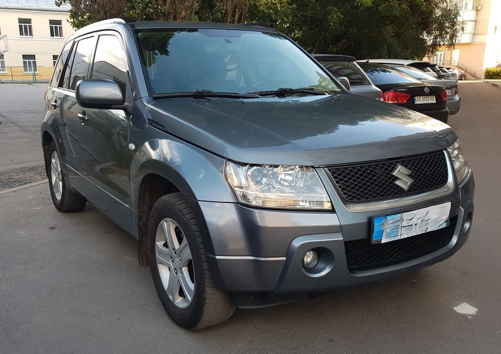 Suzuki Grand Vitara 2008 г. Газ-бензин.  В отличном состоянии.